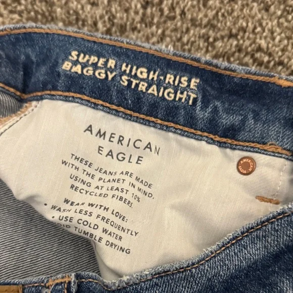 American Eagle Outfitters Super High Rise Baggy Straight Distressed Jeans - Picture 2 of 12